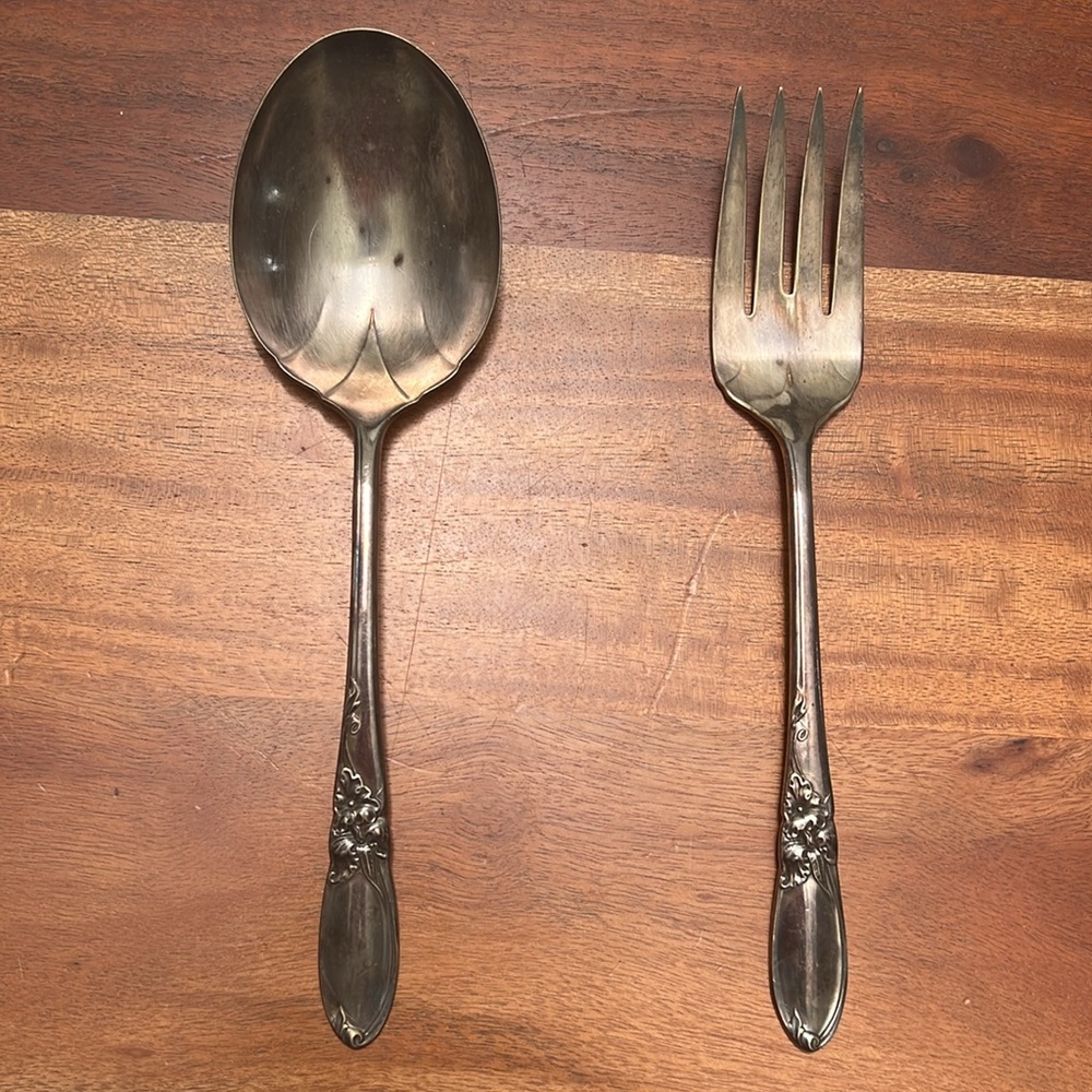 $5 in Bundle -Vintage Serving Set - Community Silverplate - White Orchid Pattern